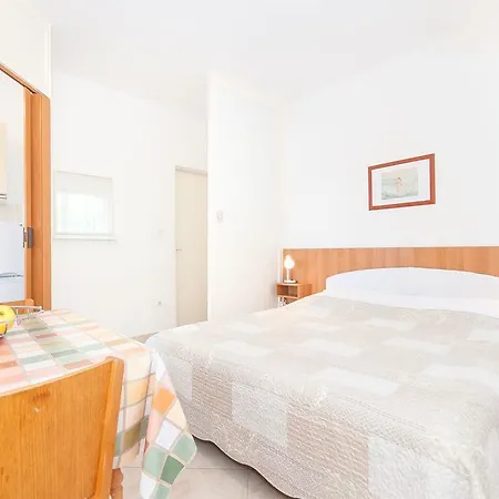 Apartament Mate *